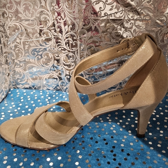 Kelly & Katie nude glitter Heels - Picture 3 of 5